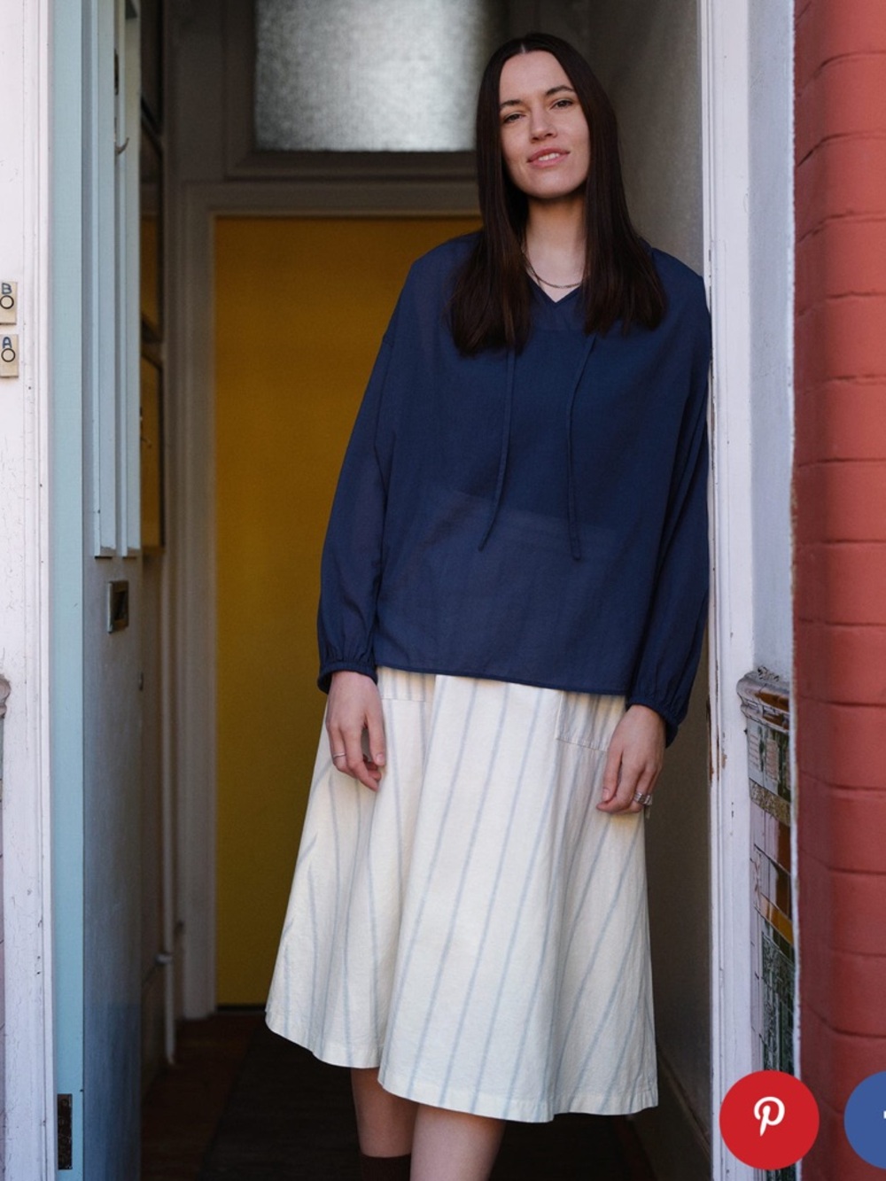 Uniqlo White A-Line Skirt with Light Blue Stripes - Picture 2 of 2
